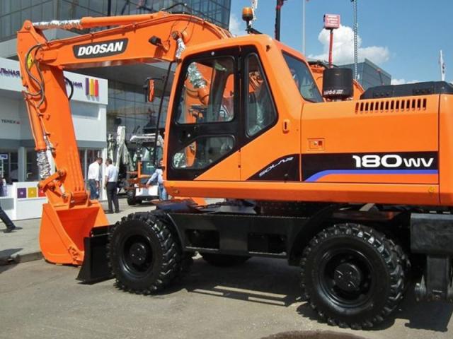 Doosan 180